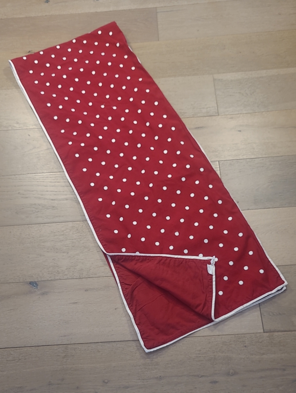 Pottery Barn Table Runner Red/White Polka Dot Holiday Christmas Valentines Decor